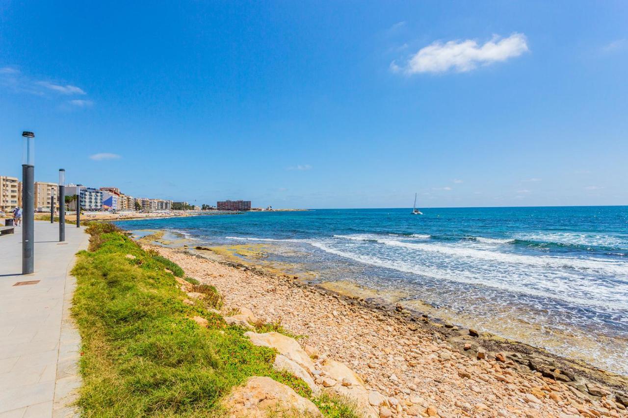 Reel Apartments- Walk To The Beach And Centre Torrevieja Exterior foto