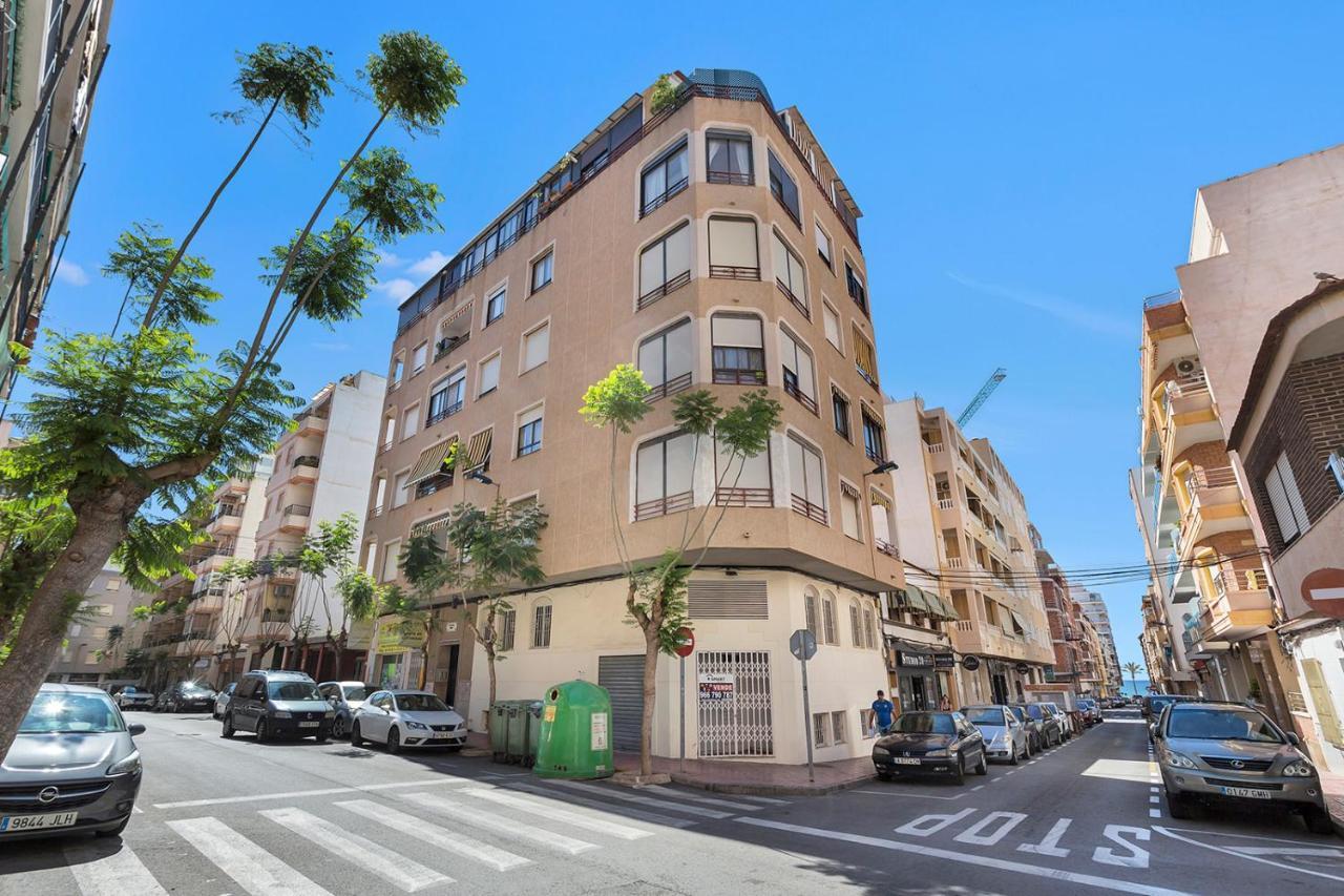 Reel Apartments- Walk To The Beach And Centre Torrevieja Exterior foto